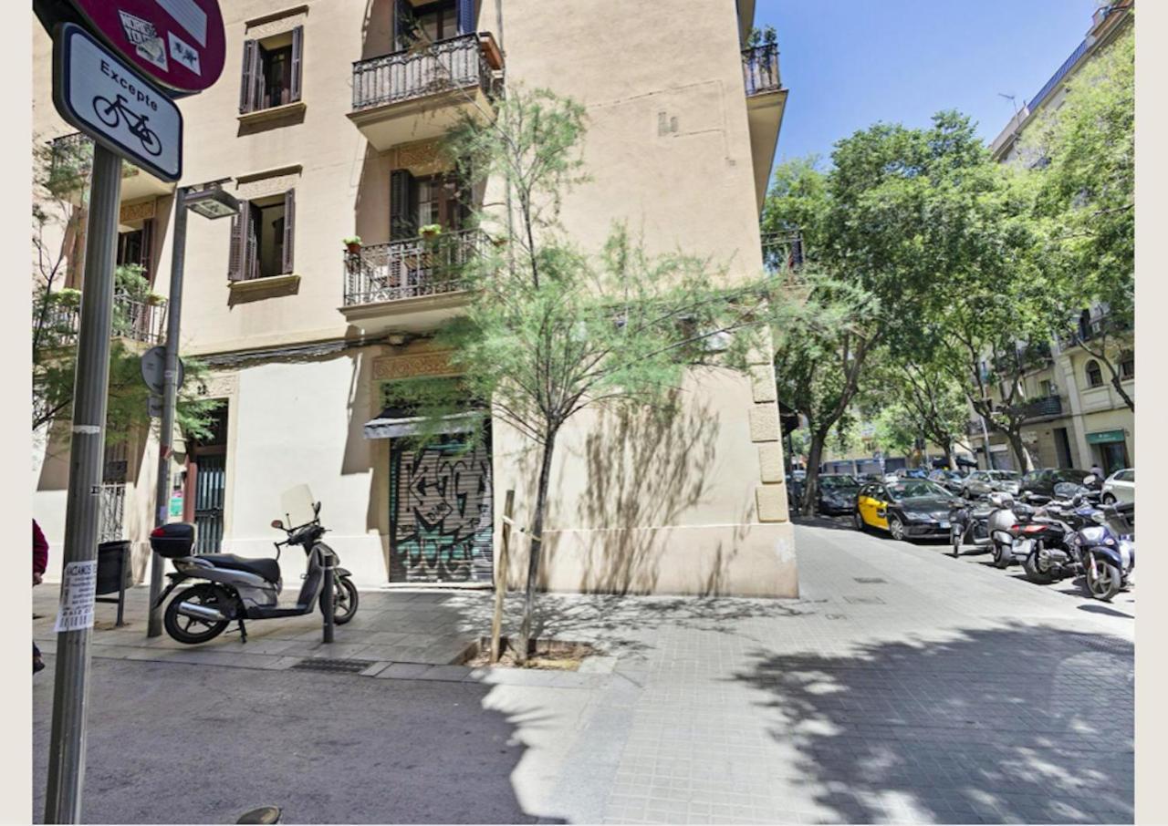 Great Apartment In Sagrada Familia With Balcony Барселона Екстериор снимка