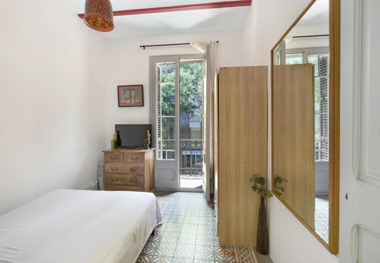 Great Apartment In Sagrada Familia With Balcony Барселона Екстериор снимка