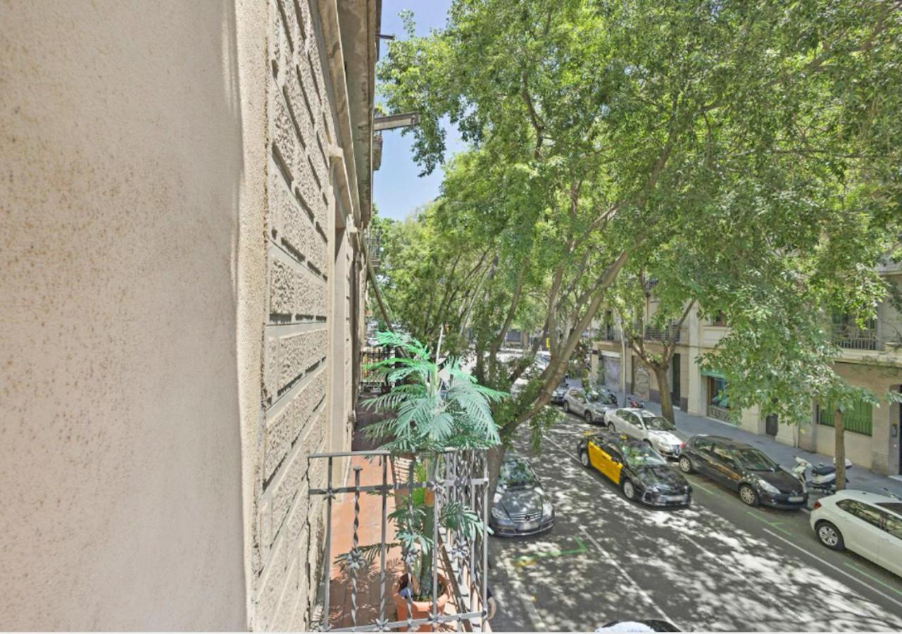 Great Apartment In Sagrada Familia With Balcony Барселона Екстериор снимка