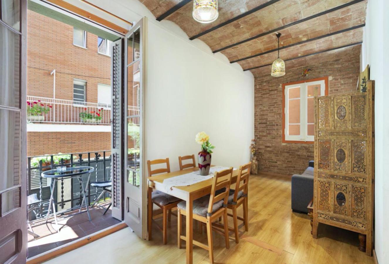 Great Apartment In Sagrada Familia With Balcony Барселона Екстериор снимка
