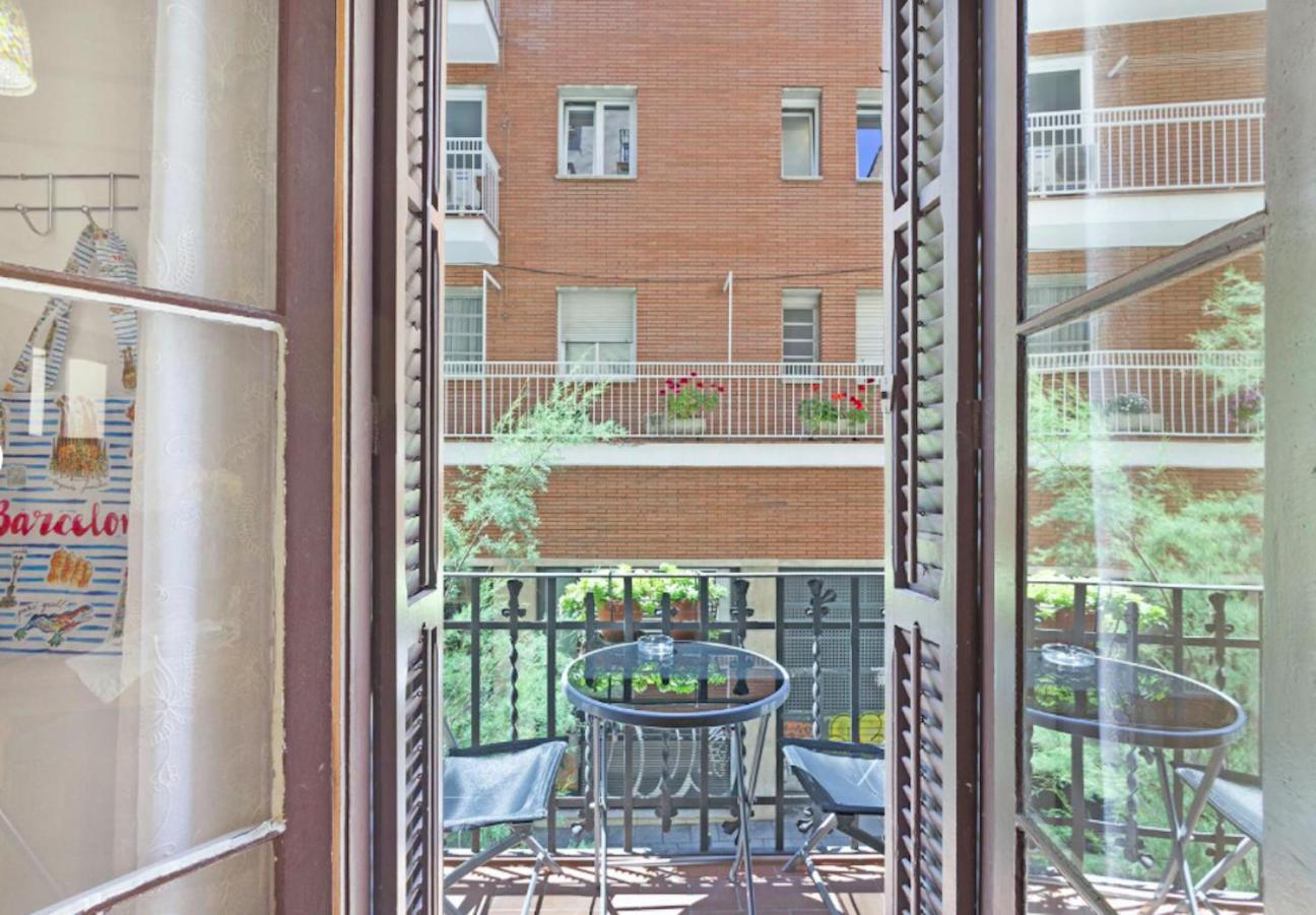 Great Apartment In Sagrada Familia With Balcony Барселона Екстериор снимка