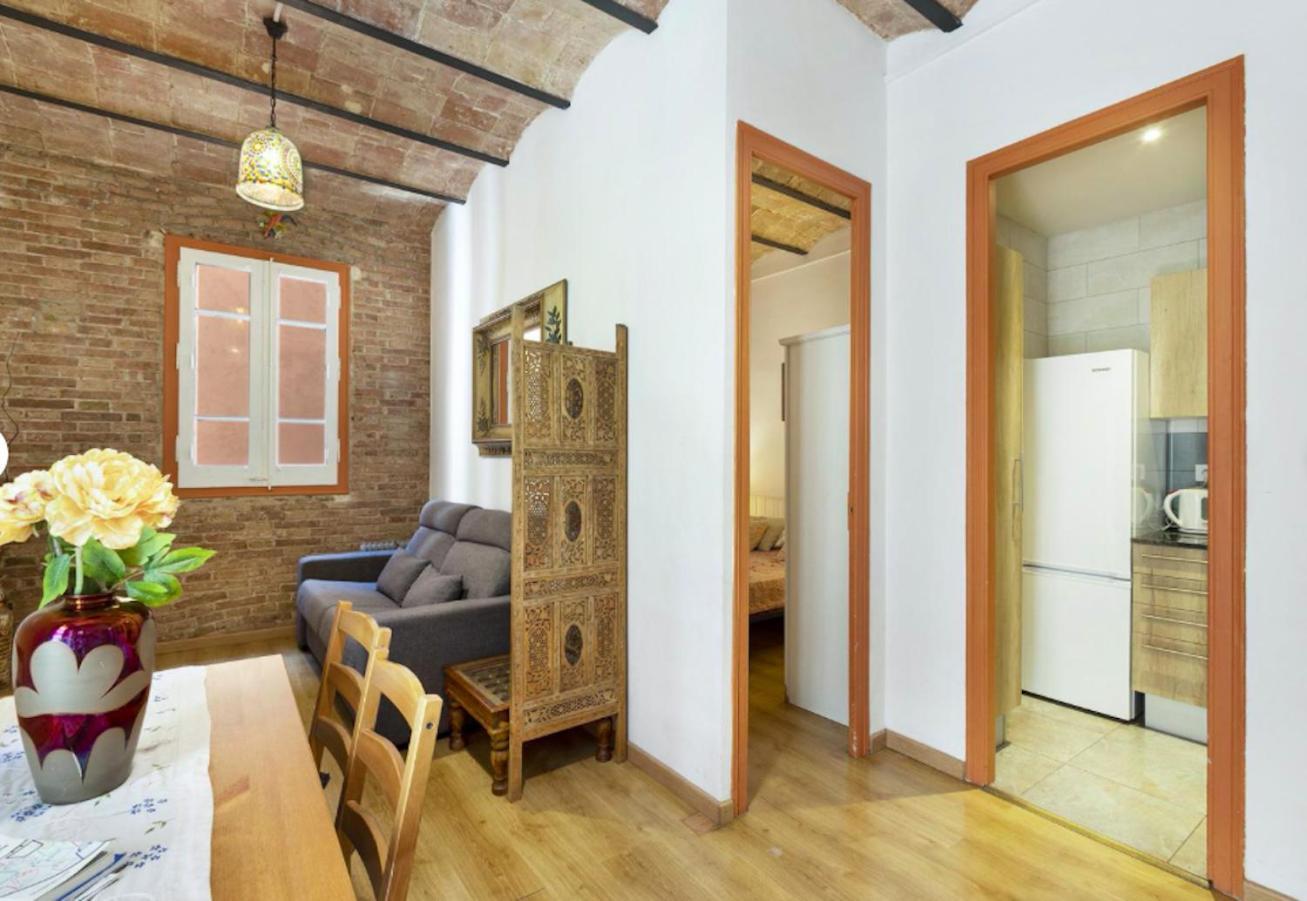 Great Apartment In Sagrada Familia With Balcony Барселона Екстериор снимка