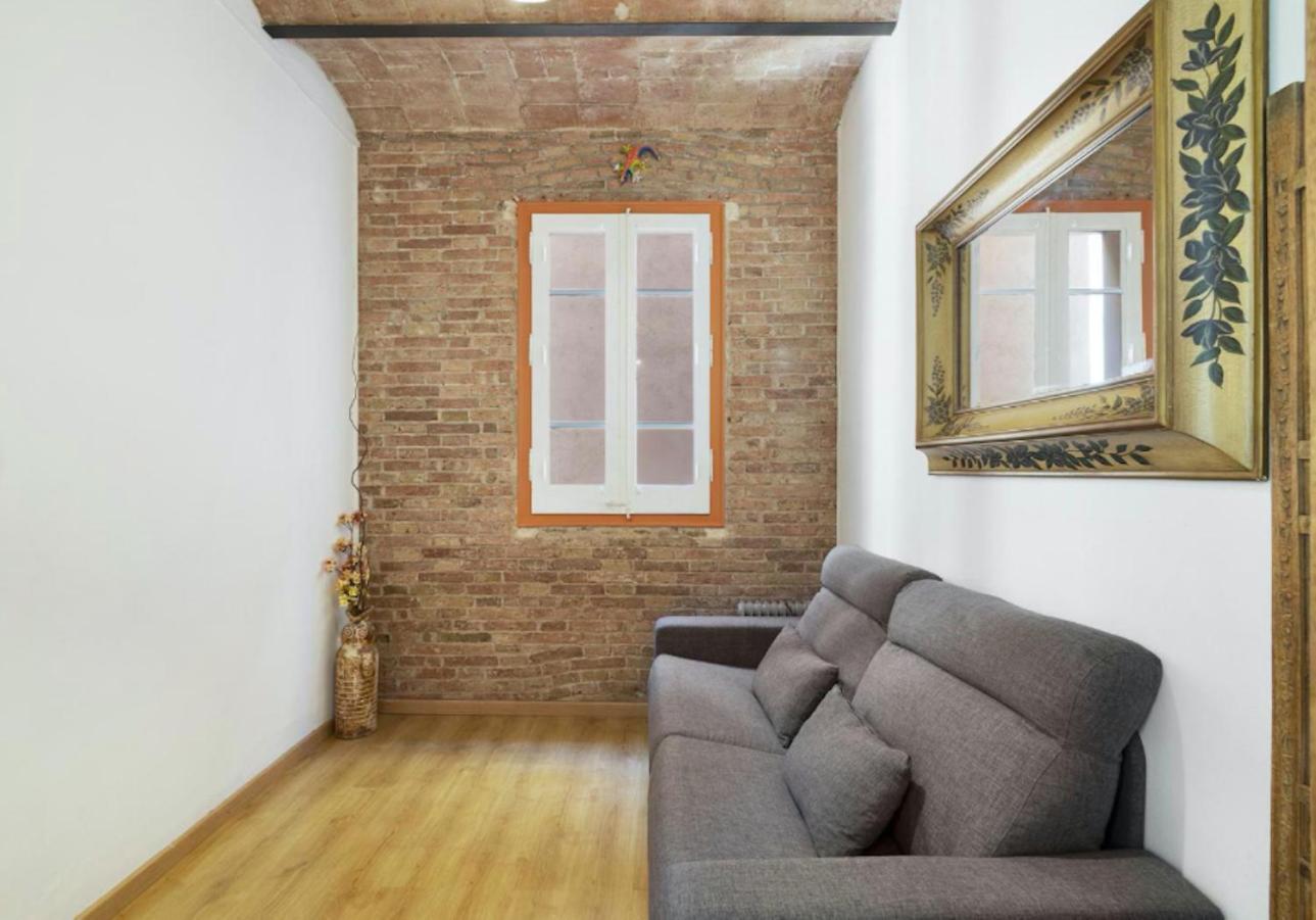 Great Apartment In Sagrada Familia With Balcony Барселона Екстериор снимка