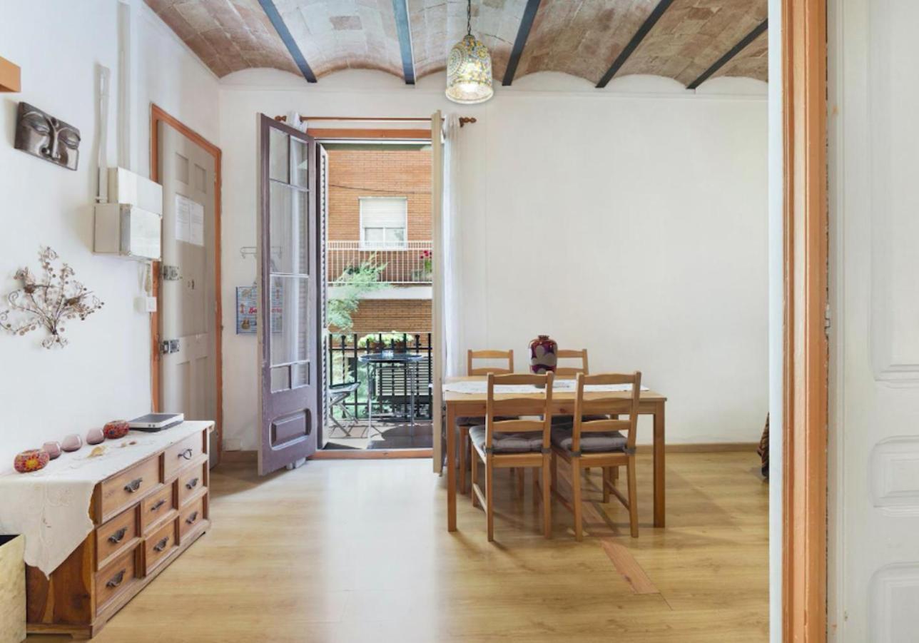 Great Apartment In Sagrada Familia With Balcony Барселона Екстериор снимка