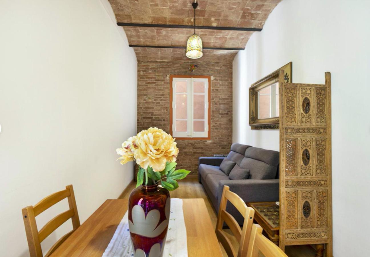 Great Apartment In Sagrada Familia With Balcony Барселона Екстериор снимка